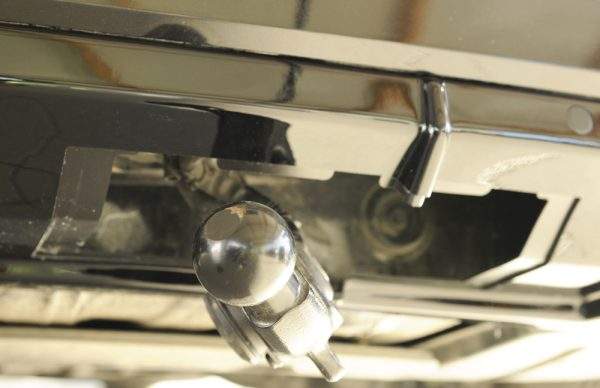 Rieger Heckeinsatz (für orig. elektr. AHK) ohne Aussparung für Endrohrblenden – Bild 5