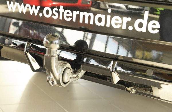 Rieger Heckeinsatz (für orig. elektr. AHK) ohne Aussparung für Endrohrblenden – Bild 8