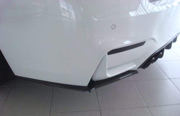 Carbon Heckschürzenansatz links für BMW M4 F82/83 u. M3 F80, für orig. Heckschürze – Bild 6