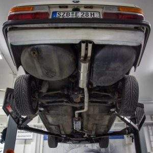 BMW E28 518i ohne Kat End- und Vorschalldämpfer - 2x55 Typ 10