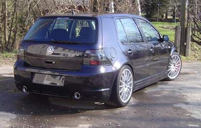 VW Golf IV Endschalldämpfer Ausgang rechts/links Ø63,5mm - 1x90 Typ 17 rechts/links R32 Design – Bild 6