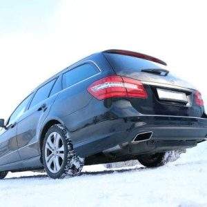Mercedes E-Klasse 212 mit AMG Paket Endschalldämpfer rechts/links für Fahrzeuge mit originalen Endrohrblenden - Austritt im originalen Endrohr