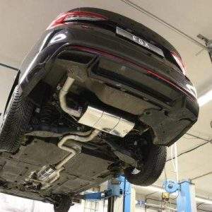 Skoda Octavia NX RS iV Endschalldämpfer - Austritt im linken originalen Endrohr