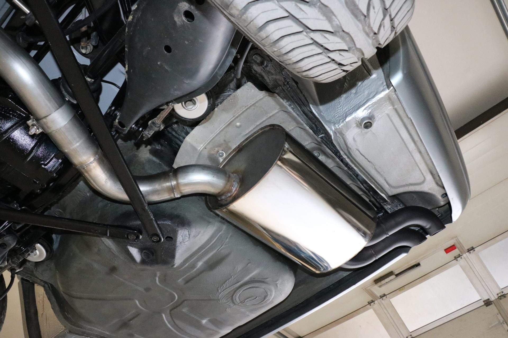 Mercedes E-Klasse W124 Cabrio Endschalldämpfer Ø70mm - 2x55 Typ 28 (Dieseloptik - von hinten nicht sichtbar) – Bild 6